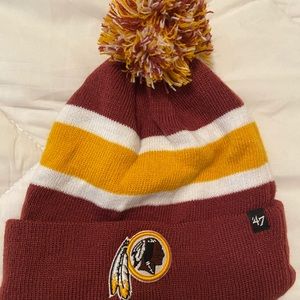 Redskin pompom beanie